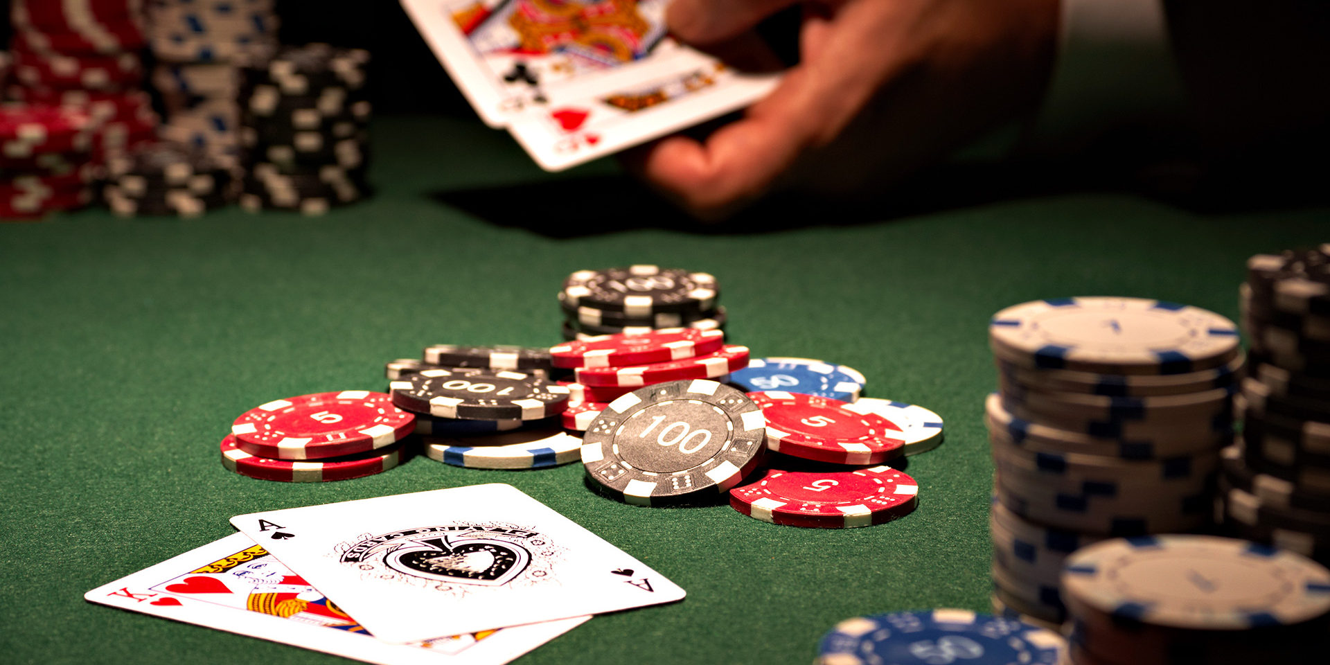 The Winning Formula: Strategies for Online Poker Betting Triumph