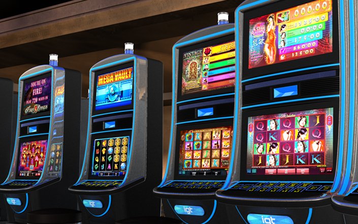 Play and Prosper: Navigating the World of Online Slot Games